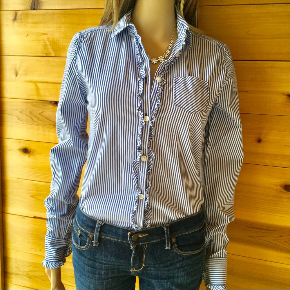 NWOT SHIRTTAIL HEM PINSTRIPE BLOUSE - Picture 1 of 7